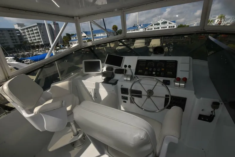 Slide: The Image of Hatteras 74 Sportdeck 1998 - 4