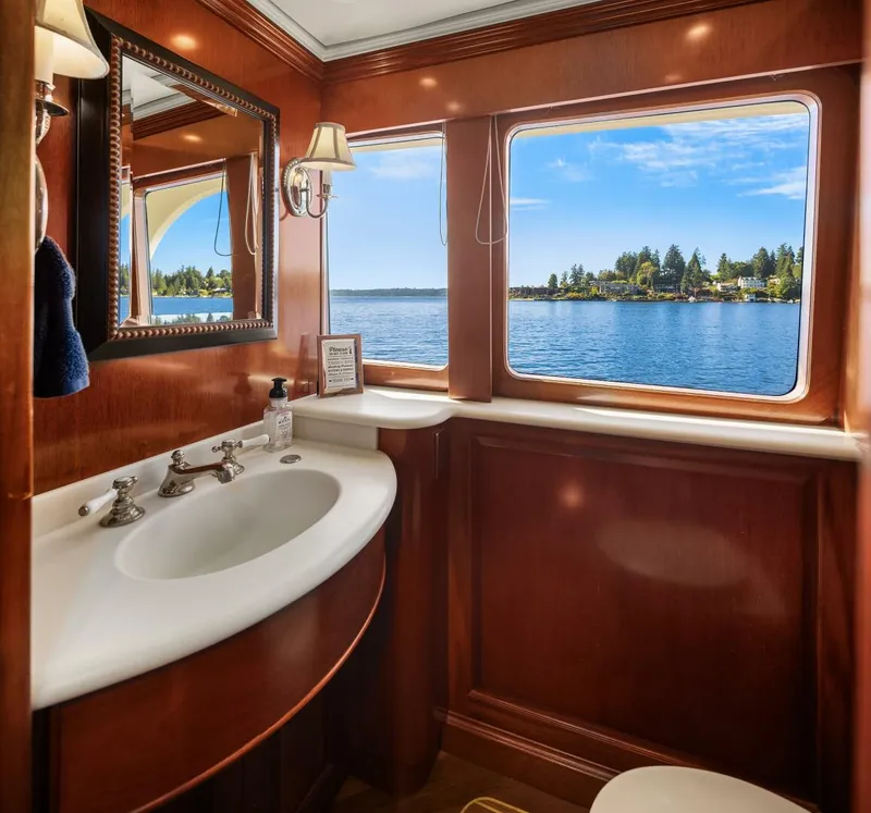 Slide: The Image of Rayburn Custom Yachts Flush Deck 2001 - 15