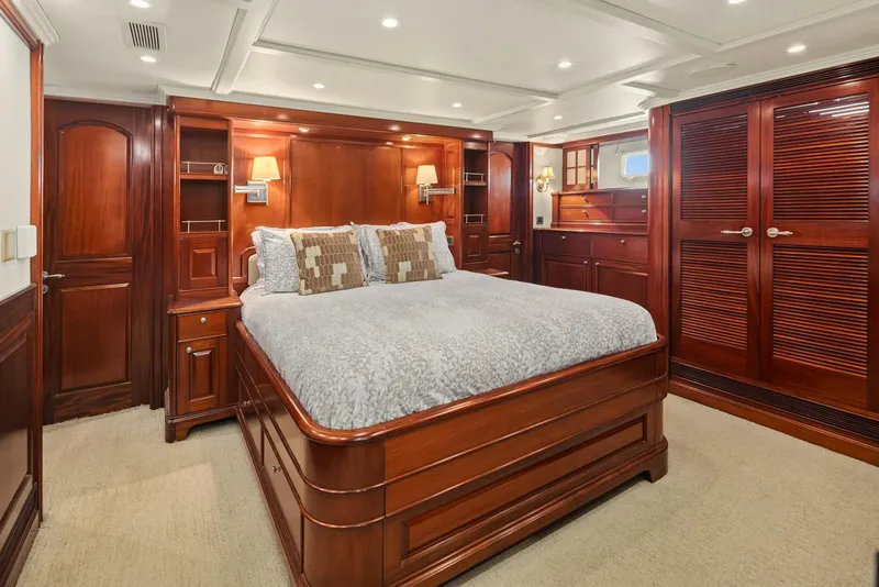 Slide: The Image of Rayburn Custom Yachts Flush Deck 2001 - 24