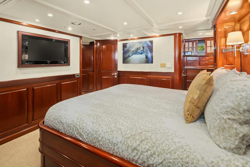Slide: The Image of Rayburn Custom Yachts Flush Deck 2001 - 25