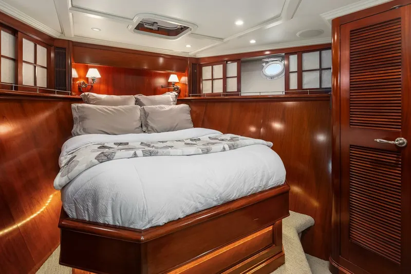 Slide: The Image of Rayburn Custom Yachts Flush Deck 2001 - 35