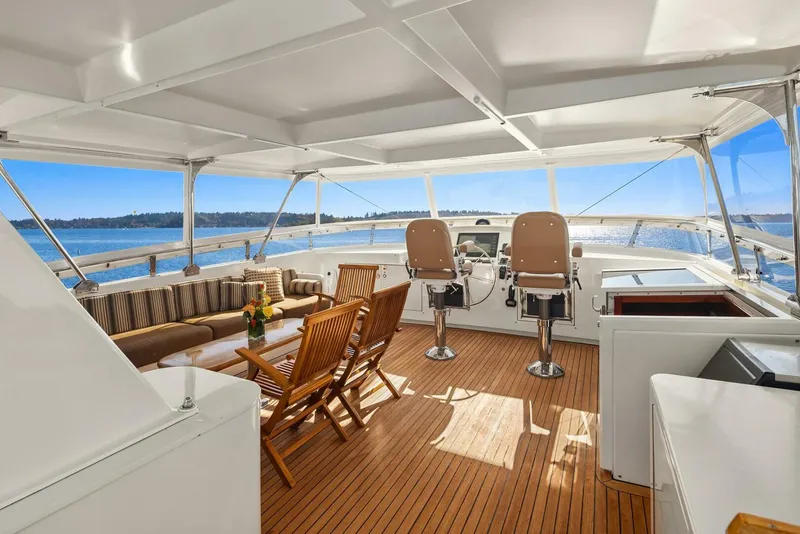 Slide: The Image of Rayburn Custom Yachts Flush Deck 2001 - 40