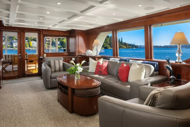 Slide: The Image of Rayburn Custom Yachts Flush Deck 2001 - 5
