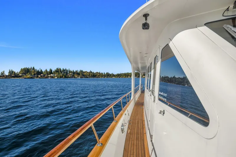 Slide: The Image of Rayburn Custom Yachts Flush Deck 2001 - 62