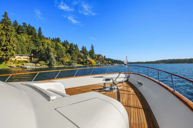Slide: The Image of Rayburn Custom Yachts Flush Deck 2001 - 63