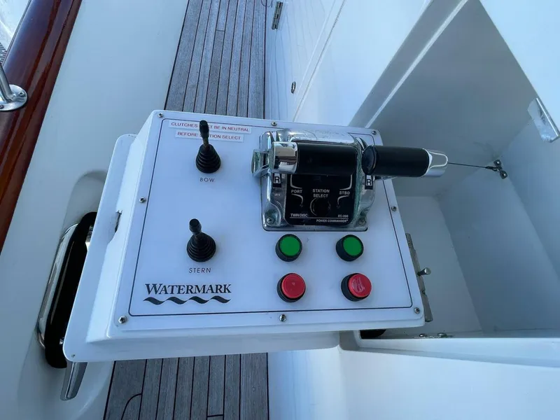 Slide: The Image of Rayburn Custom Yachts Flush Deck 2001 - 66