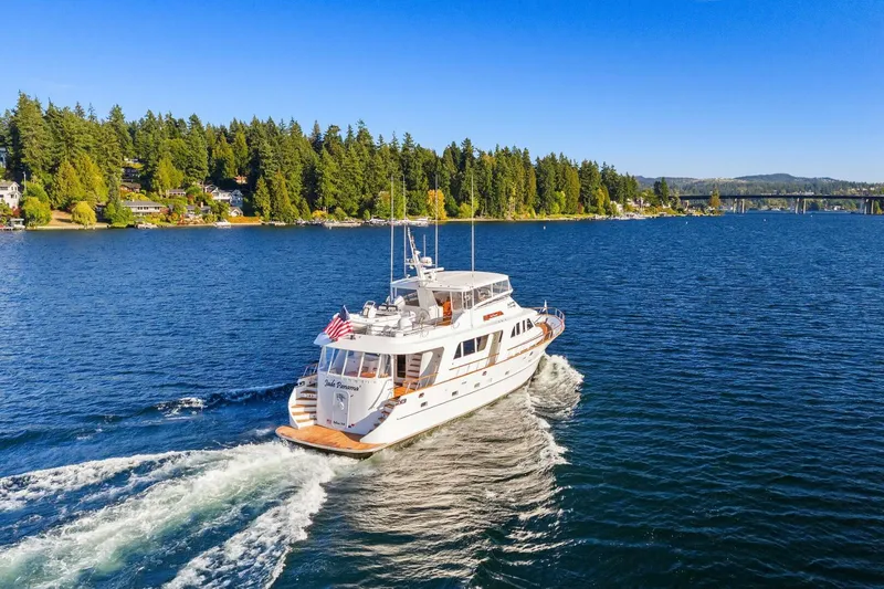 Slide: The Image of Rayburn Custom Yachts Flush Deck 2001 - 90