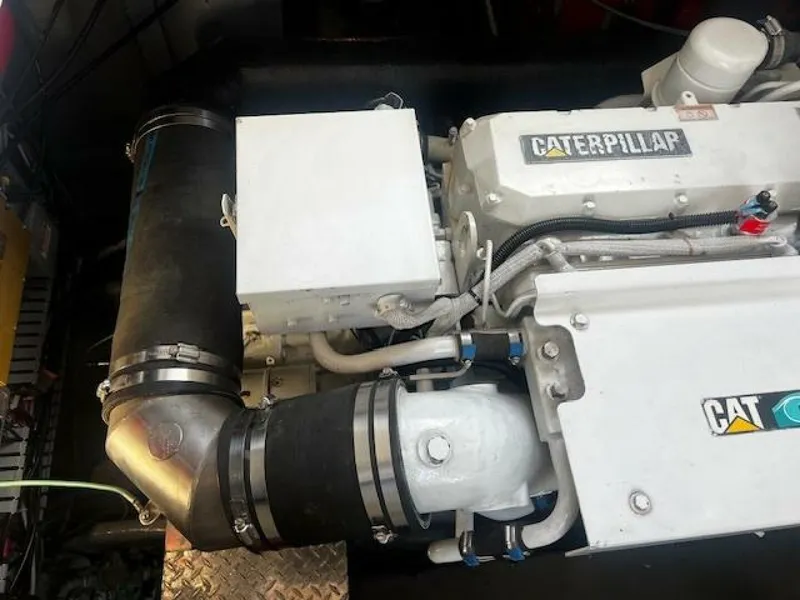 Slide: The Image of Sea Ray 410 Sundancer 2000 - 4