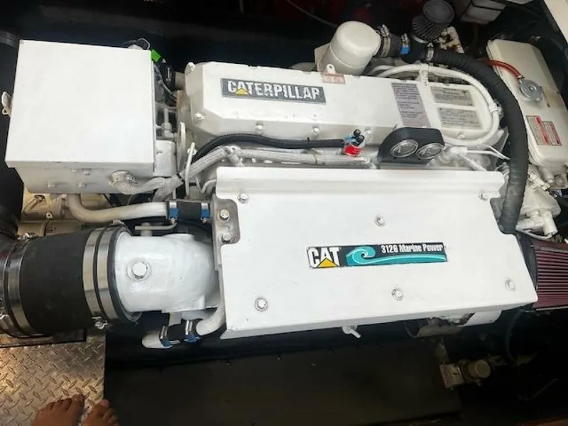 Slide: The Image of Sea Ray 410 Sundancer 2000 - 5