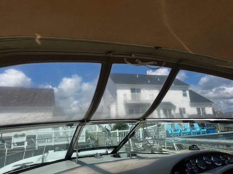 Slide: The Image of Sea Ray 410 Sundancer 2000 - 61