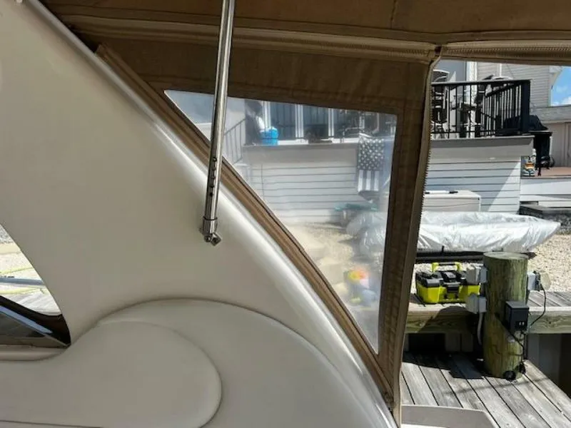 Slide: The Image of Sea Ray 410 Sundancer 2000 - 63