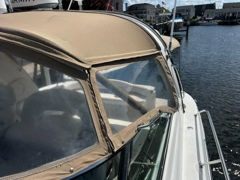 Slide: The Image of Sea Ray 410 Sundancer 2000 - 67