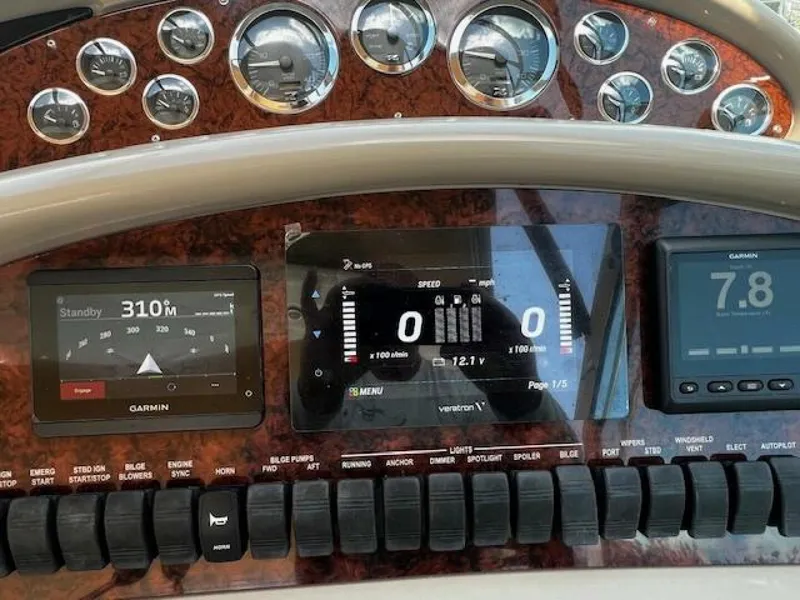 Slide: The Image of Sea Ray 410 Sundancer 2000 - 79