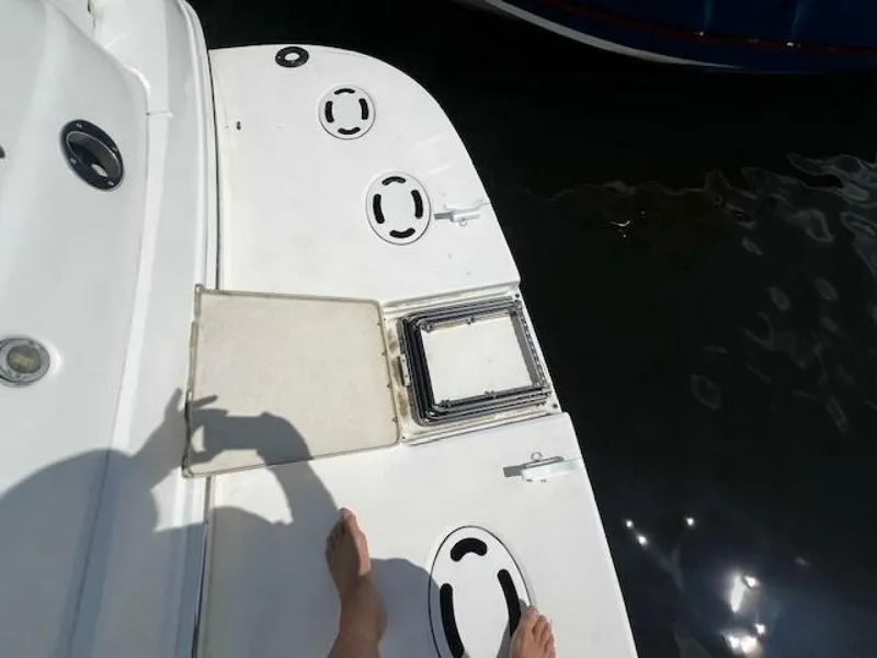 Slide: The Image of Sea Ray 410 Sundancer 2000 - 89
