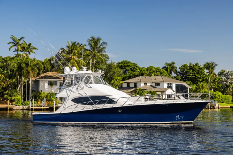 The Image of Hatteras GT63 2015 - 0