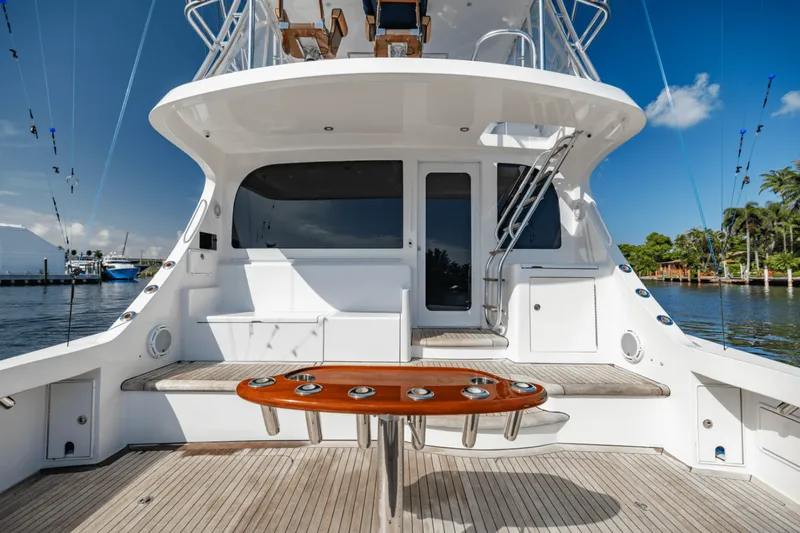Slide: The Image of Hatteras GT63 2015 - 11