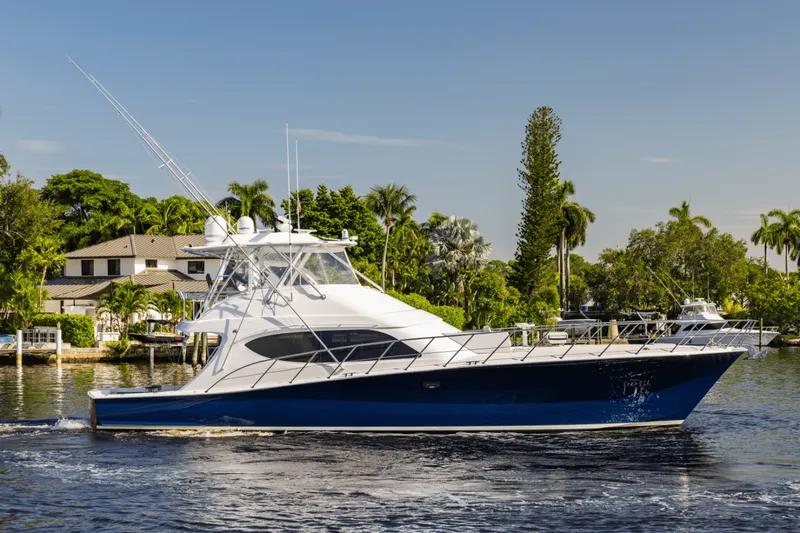 Slide: The Image of Hatteras GT63 2015 - 2