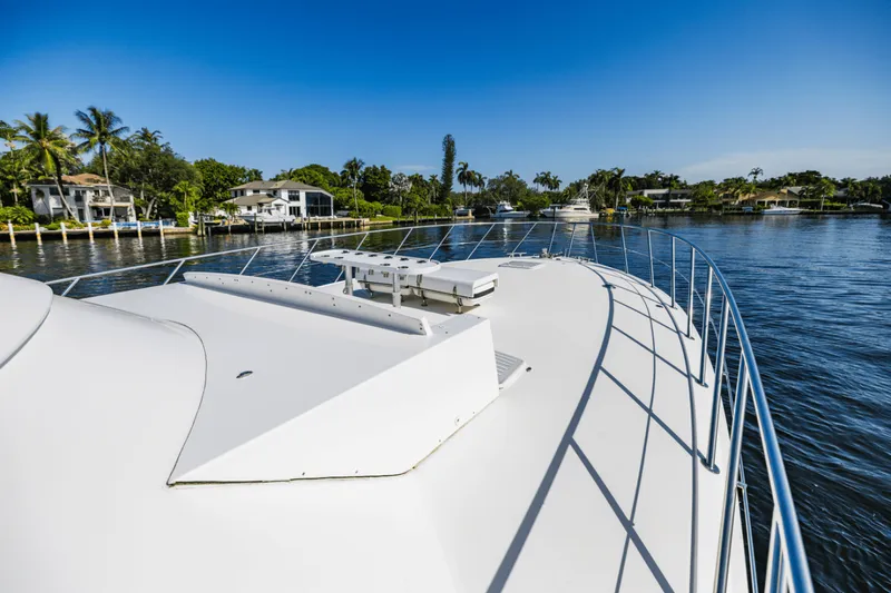 Slide: The Image of Hatteras GT63 2015 - 55