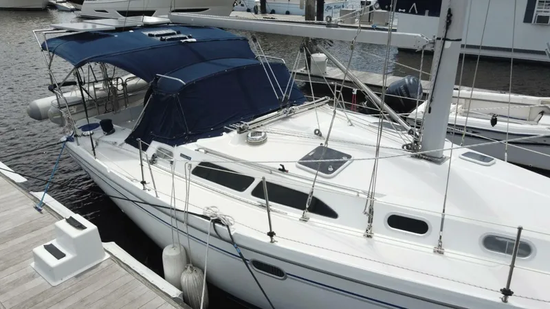 Slide: The Image of Catalina 350 2003 - 4