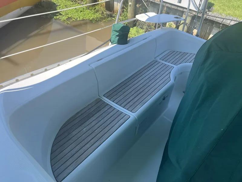 Slide: The Image of Beneteau Oceanis 381 2001 - 10