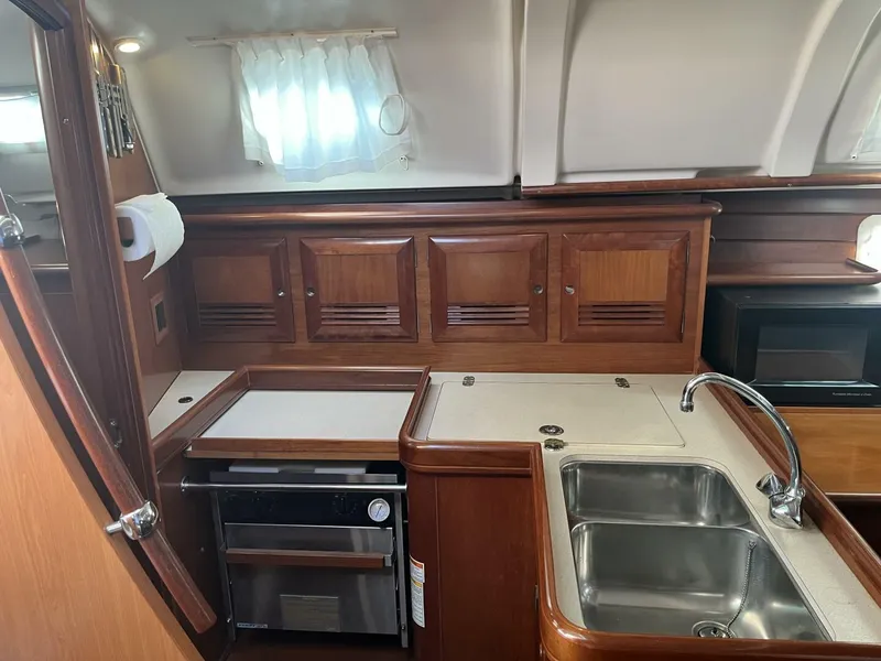 Slide: The Image of Beneteau Oceanis 381 2001 - 26