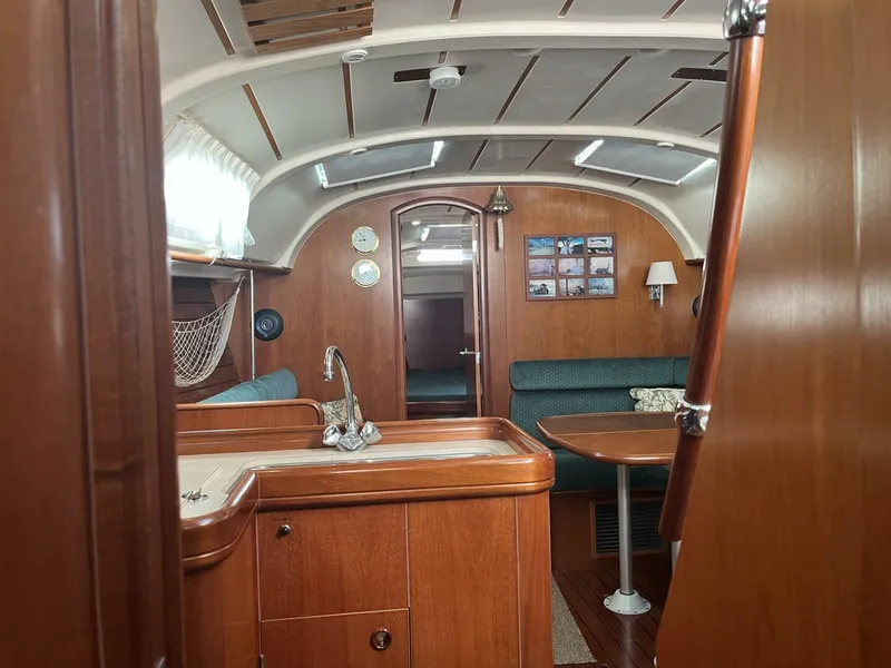 Slide: The Image of Beneteau Oceanis 381 2001 - 52