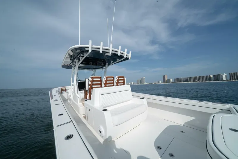 Slide: The Image of Valhalla Boatworks V-37 2022 - 11