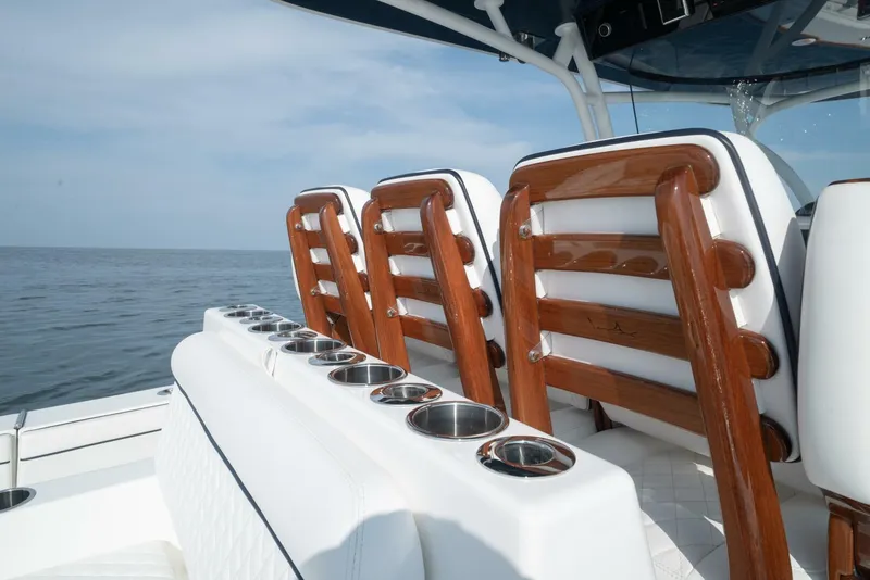 Slide: The Image of Valhalla Boatworks V-37 2022 - 16