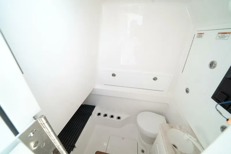 Slide: The Image of Valhalla Boatworks V-37 2022 - 17