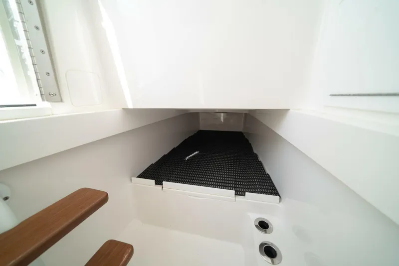 Slide: The Image of Valhalla Boatworks V-37 2022 - 2