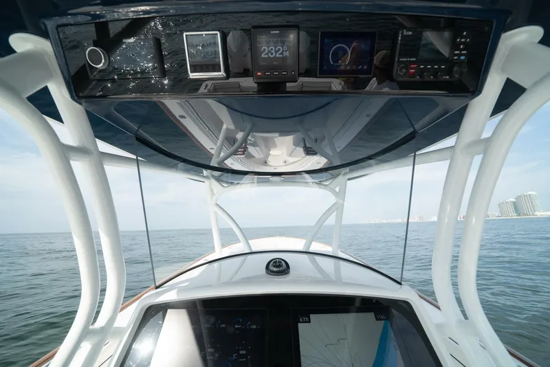 Slide: The Image of Valhalla Boatworks V-37 2022 - 20