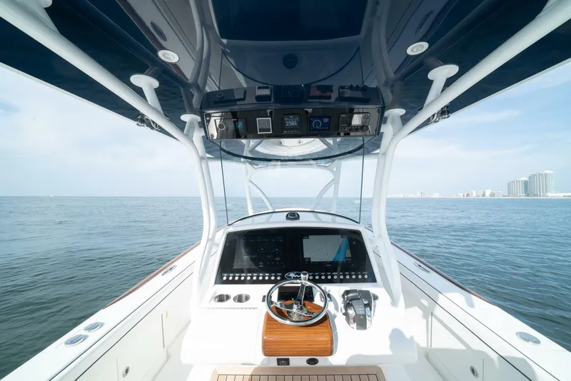 Slide: The Image of Valhalla Boatworks V-37 2022 - 4