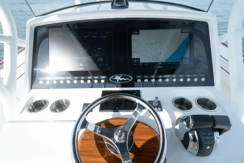 Slide: The Image of Valhalla Boatworks V-37 2022 - 7