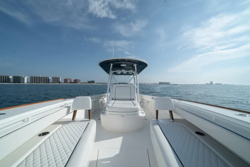 Slide: The Image of Valhalla Boatworks V-37 2022 - 8