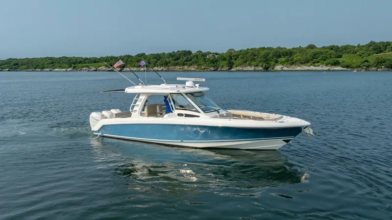 The Image of Boston Whaler 350 EX Realm 2019 - 0