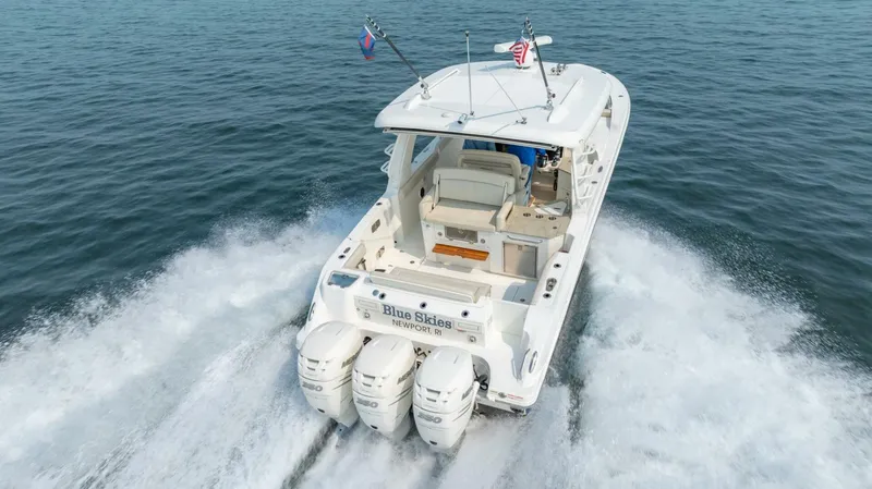 Slide: The Image of Boston Whaler 350 EX Realm 2019 - 38