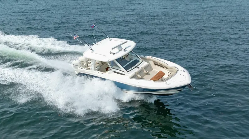 Slide: The Image of Boston Whaler 350 EX Realm 2019 - 42