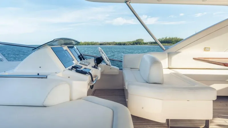 Slide: The Image of Azimut Evolution 2012 - 33