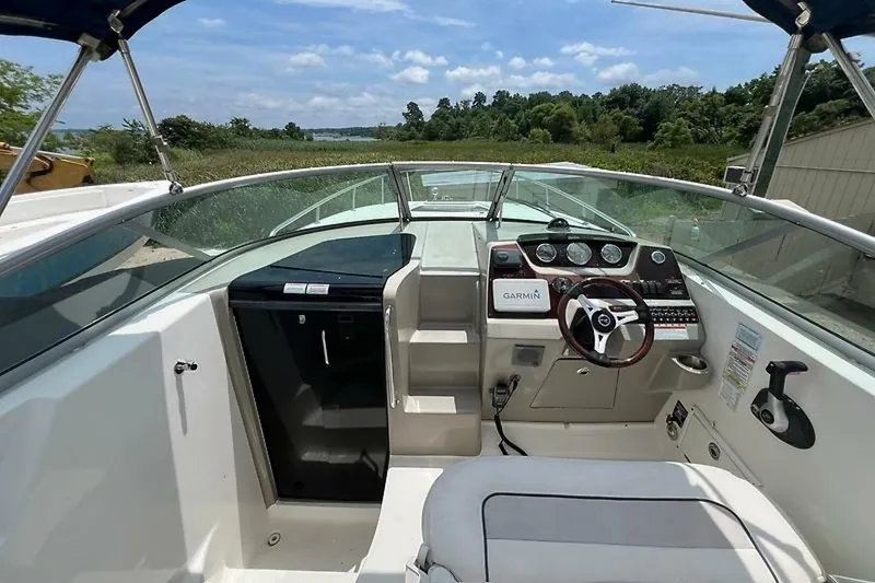 Slide: The Image of Sea Ray 280 Sundancer 2011 - 5