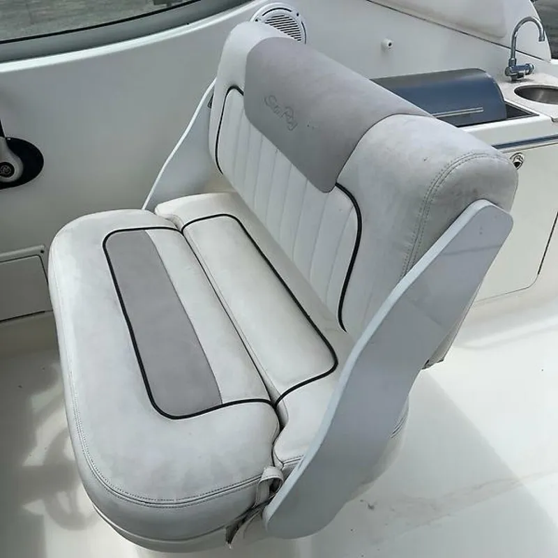 Slide: The Image of Sea Ray 280 Sundancer 2011 - 8