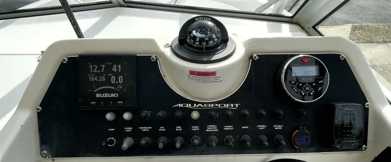 Slide: The Image of Aquasport 250 Explorer 2001 - 41
