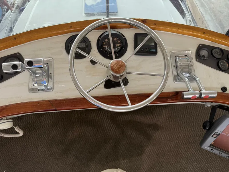 Slide: The Image of Custom 38 Custom 1984 - 7