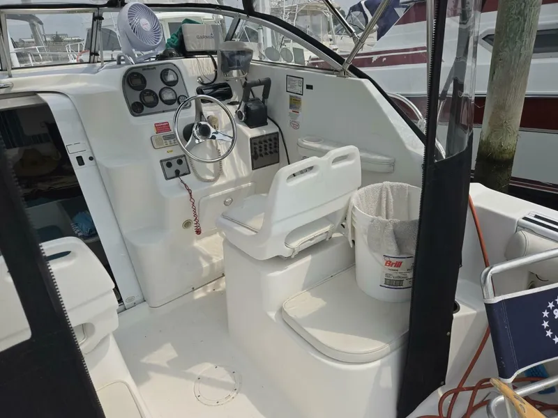Slide: The Image of Wellcraft 230 Coastal 2000 - 9
