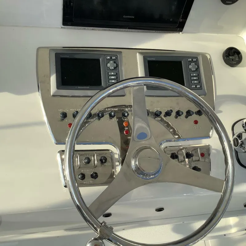Slide: The Image of Cabo 35 Flybridge Sportfish 2006 - 10