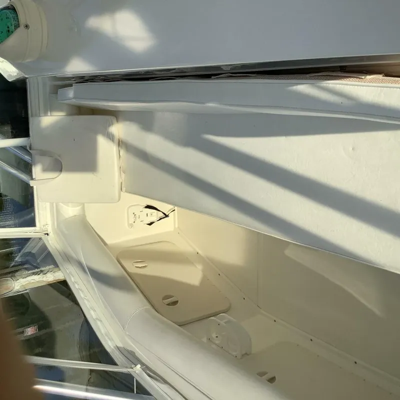 Slide: The Image of Cabo 35 Flybridge Sportfish 2006 - 11