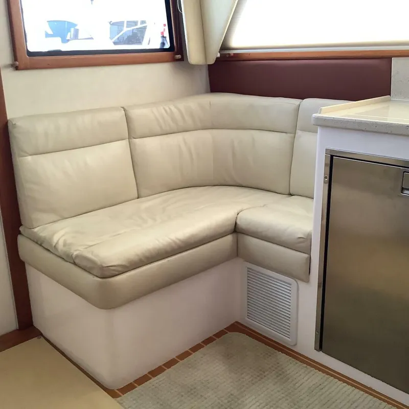 Slide: The Image of Cabo 35 Flybridge Sportfish 2006 - 15