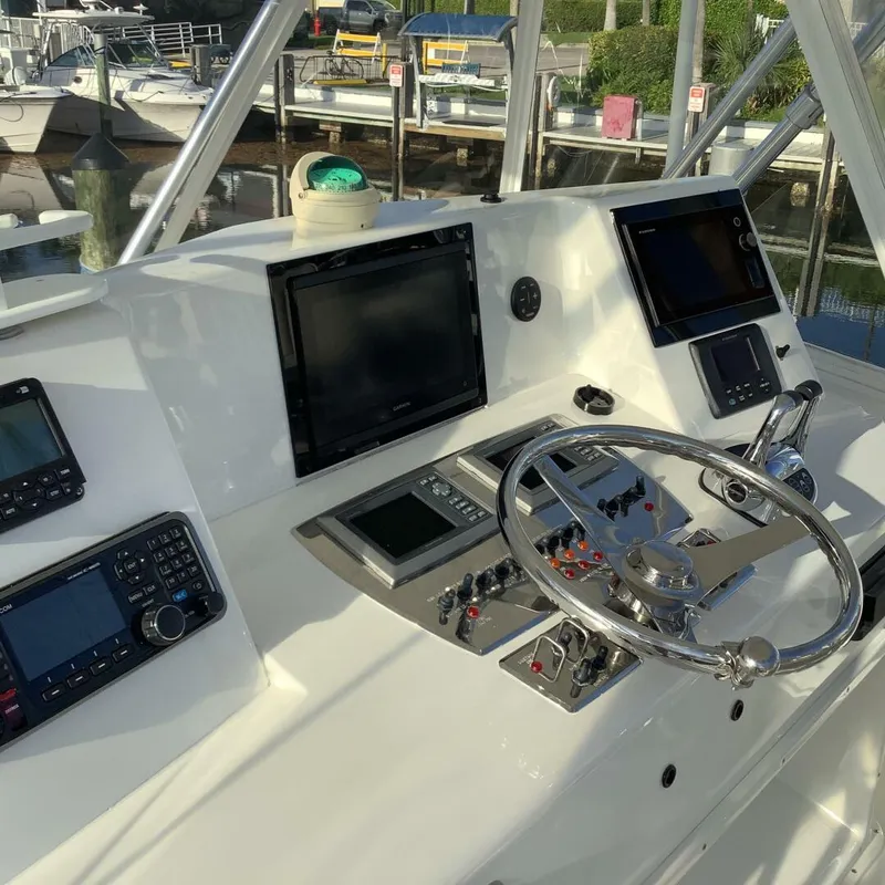 Slide: The Image of Cabo 35 Flybridge Sportfish 2006 - 9