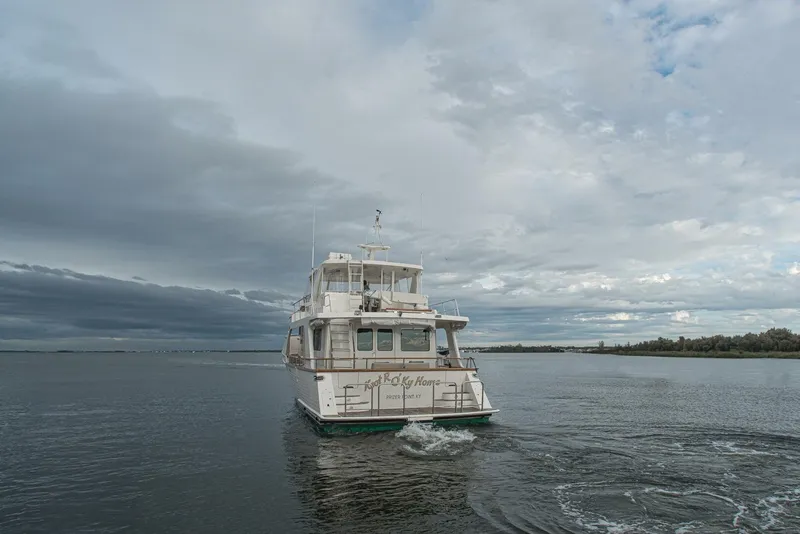 Slide: The Image of Marlow Explorer 57E 2009 - 6