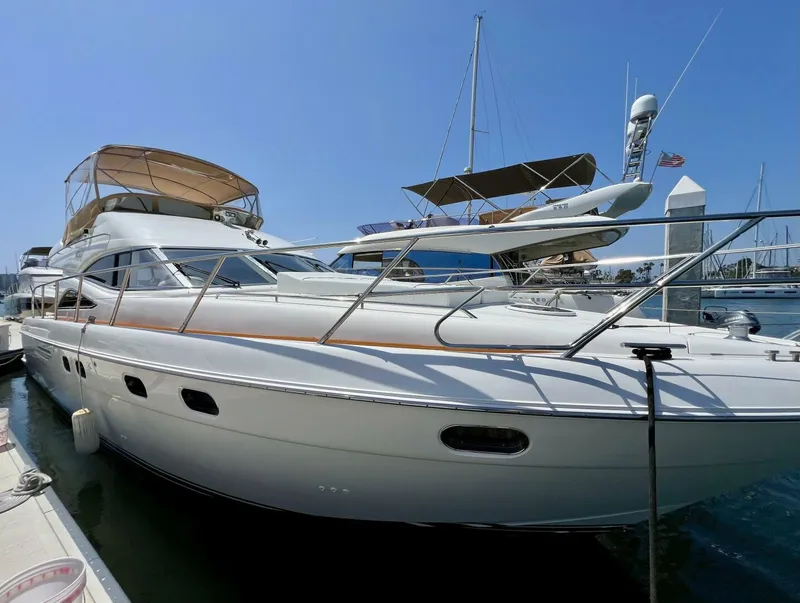 The Image of Viking 52 Flybridge 2000 - 0