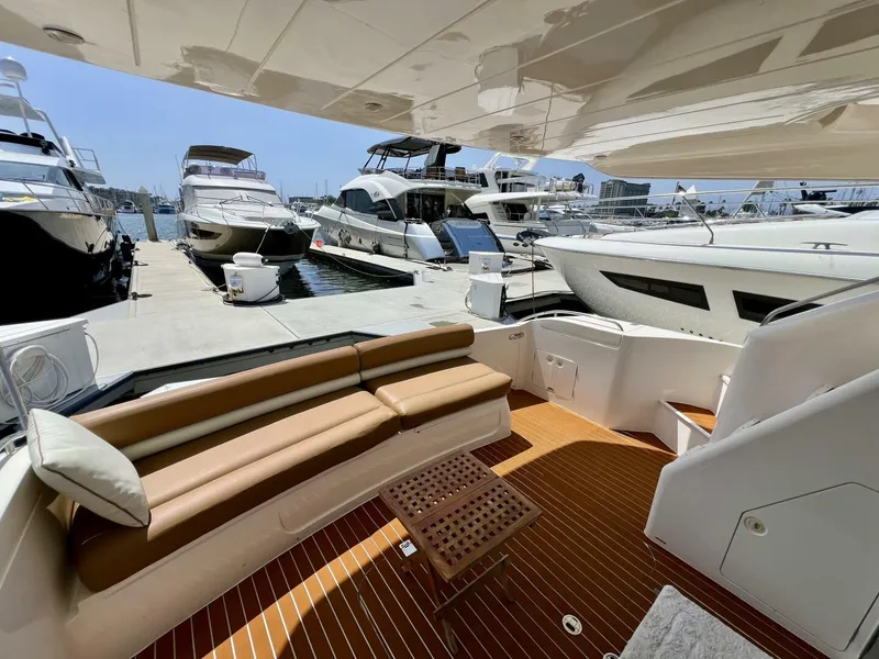 Slide: The Image of Viking 52 Flybridge 2000 - 15